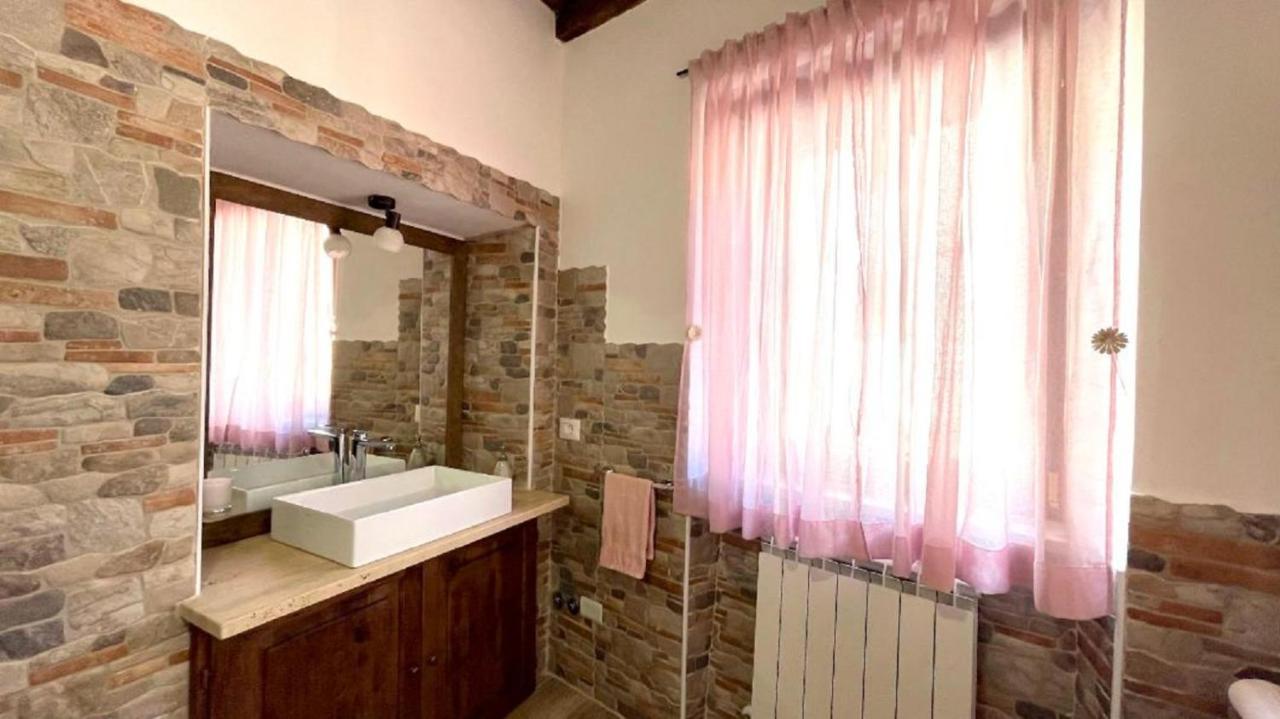 Appartement Casa Del Glicine-Monolocale Centro Storico Con Parcheggio Gratuito, E Self Check-In à Bagnoregio Extérieur photo