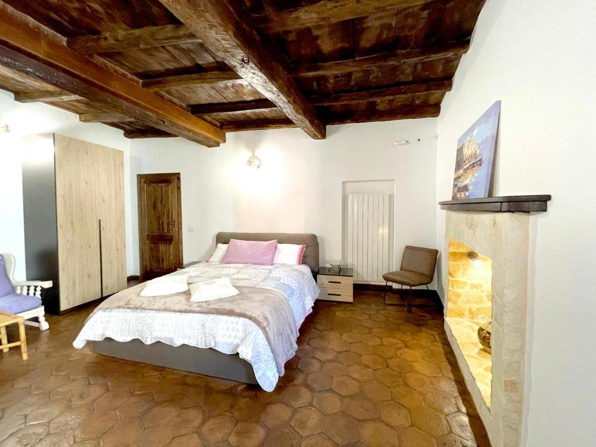 Appartement Casa Del Glicine-Monolocale Centro Storico Con Parcheggio Gratuito, E Self Check-In à Bagnoregio Extérieur photo