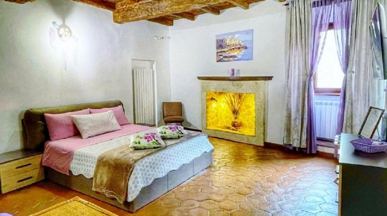 Appartement Casa Del Glicine-Monolocale Centro Storico Con Parcheggio Gratuito, E Self Check-In à Bagnoregio Extérieur photo