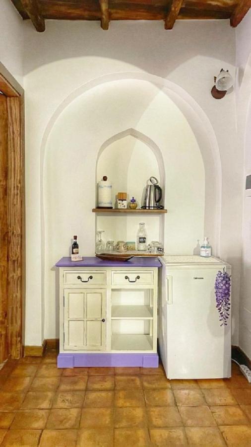 Appartement Casa Del Glicine-Monolocale Centro Storico Con Parcheggio Gratuito, E Self Check-In à Bagnoregio Extérieur photo